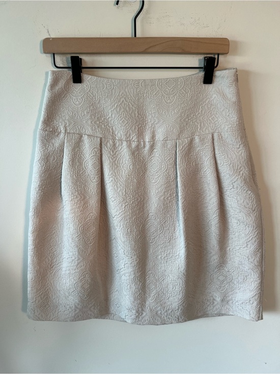 Adolfo Dominguez Dresses & Skirts - Adolfo Dominguez Ivory Textured Pleated Mini Skirt with Pockets